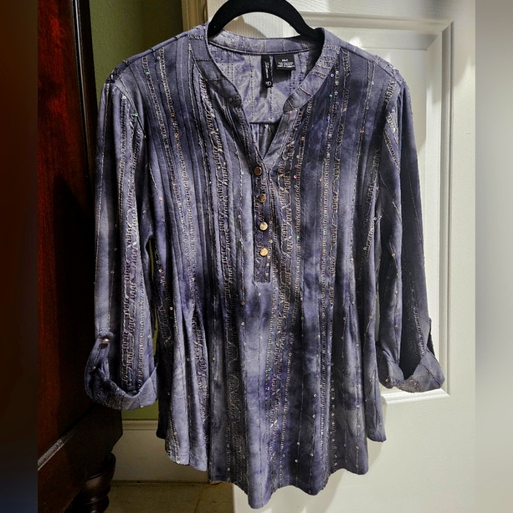 New Directions  Petite M   3/4 sleeve Multi-gray Top
